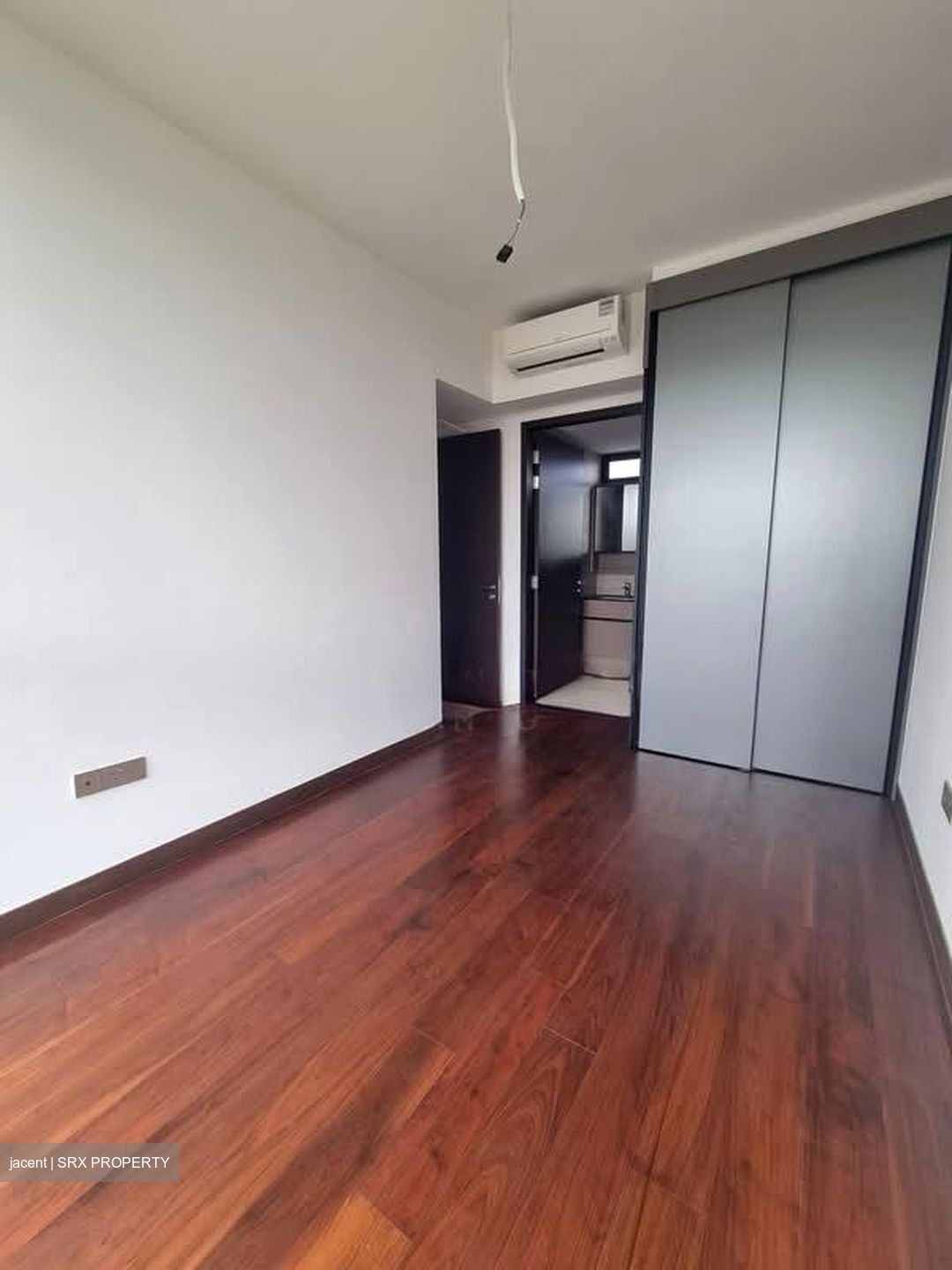 The Commodore (D27), Condominium #589956451